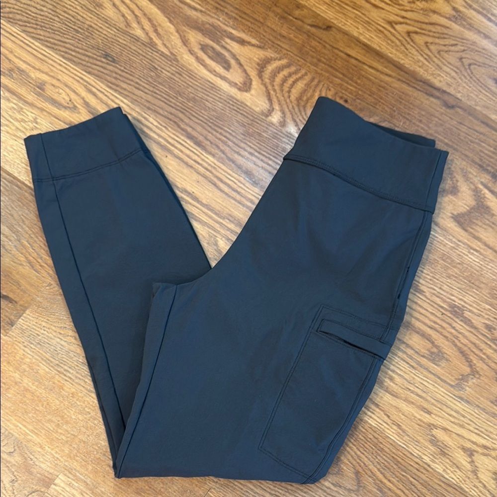 The North Face Laterra Utility skinny Hiking Pants in Gray Asphalt